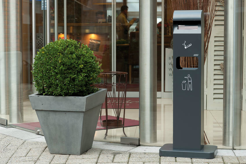 Stand alone ashtrays