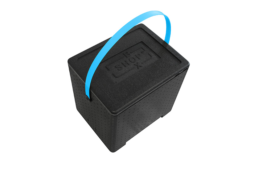 Isolierkühlbox Universal 31,2l - 415x320x320mm - Polibox Boxshop mit farbigem Tragegriff 